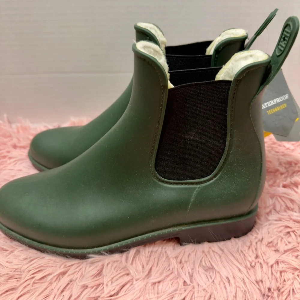 NWT Khombu Danielle Dark Green Waterproof Hiker Winter Snow Rain Boots Size 6‎